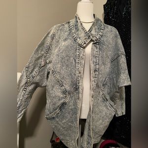 USA Fashion brand 1980s  style acid wash jean jacket 👌☝️🌹.